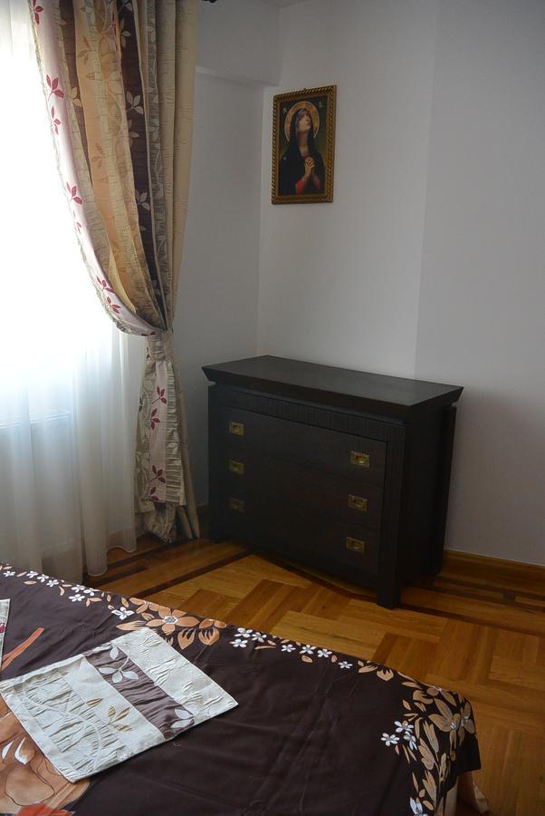 Star Apart Râmnicu Vâlcea Exteriör bild